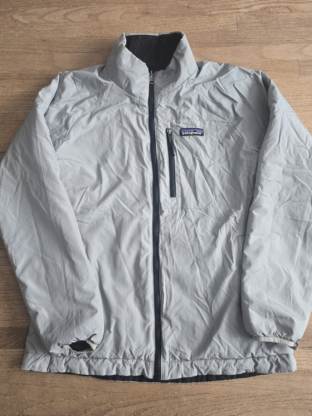 Patagonia Reversible Insulated Jacket Womens Small Gray Black Snowbelle